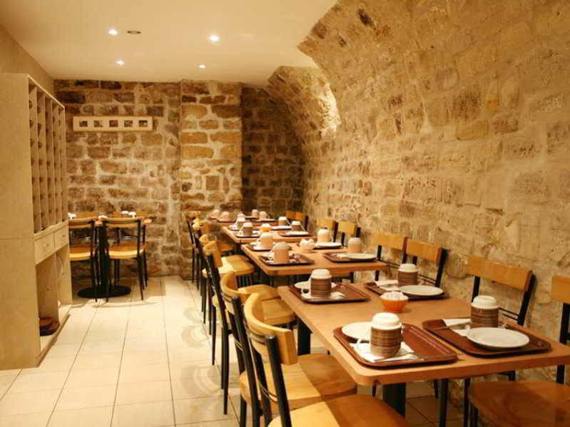 Western Le Montmartre – Saint Pierre 3*